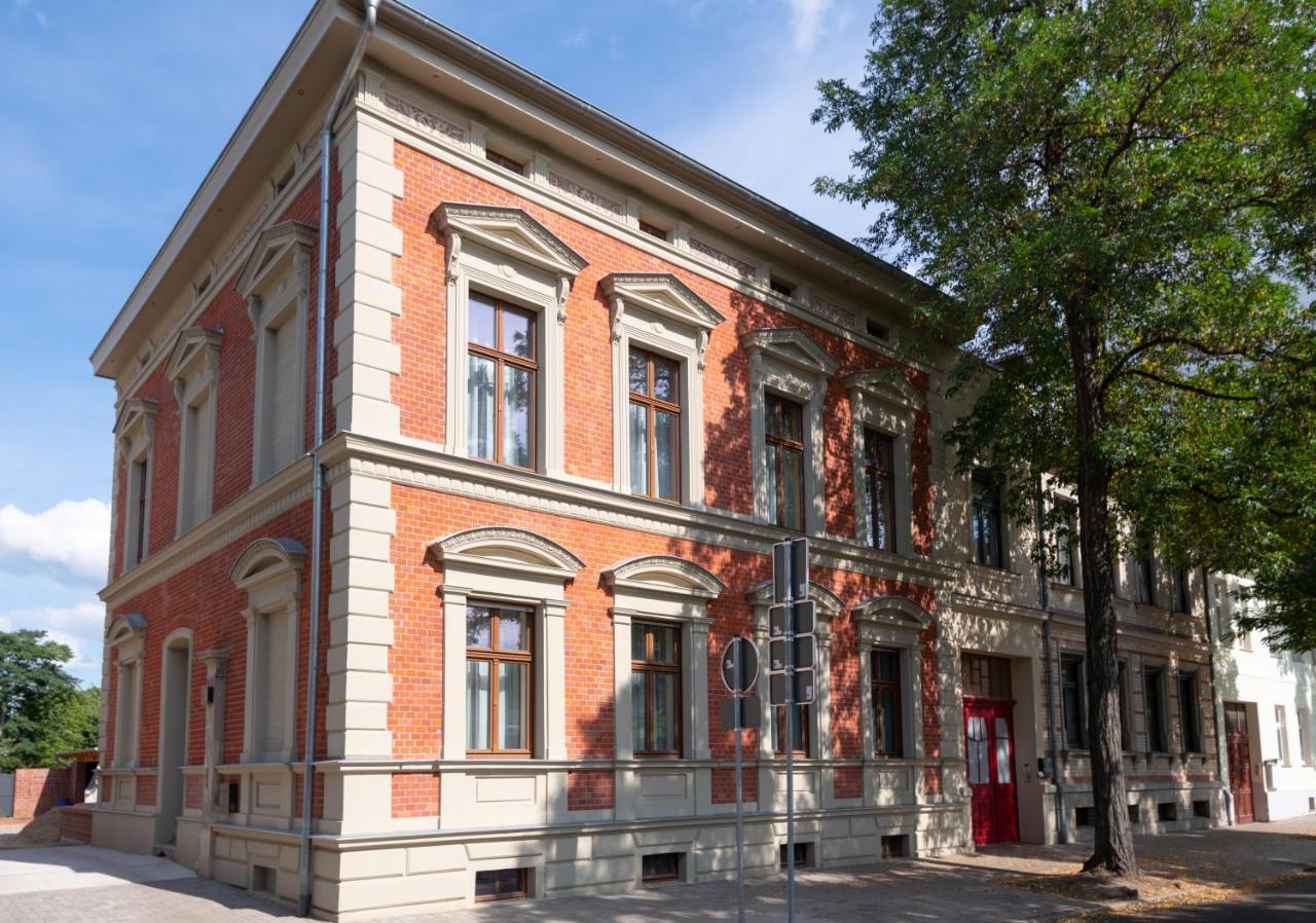 Liebknecht 13 Hotel Bernburg Bagian luar foto